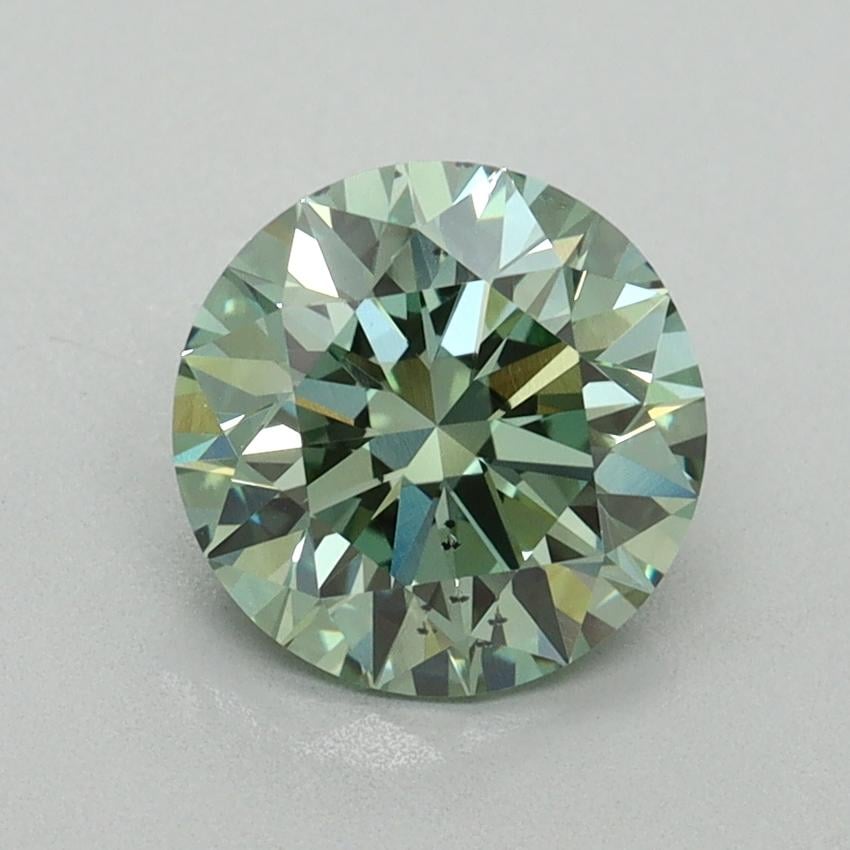 1.53 Ct. Fancy Vivid Green Round Lab Grown Diamond