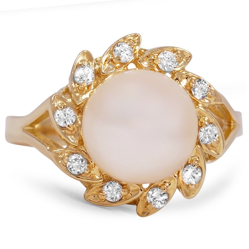 Retro Pearl Cocktail Ring | Arlesey | Brilliant Earth