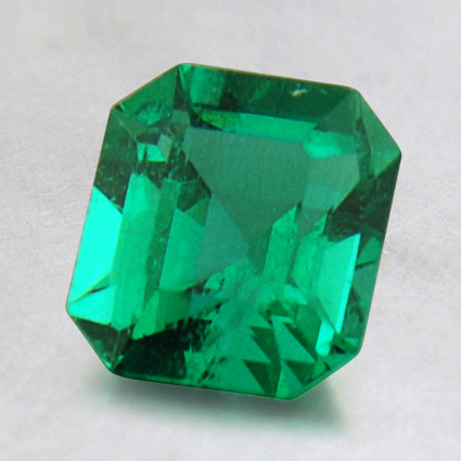 6.9x6.2mm Emerald