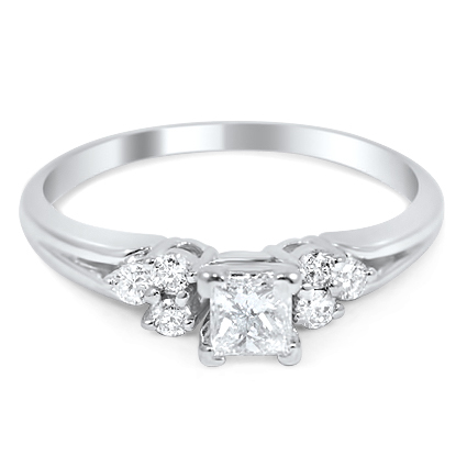 Modern Diamond Vintage Ring