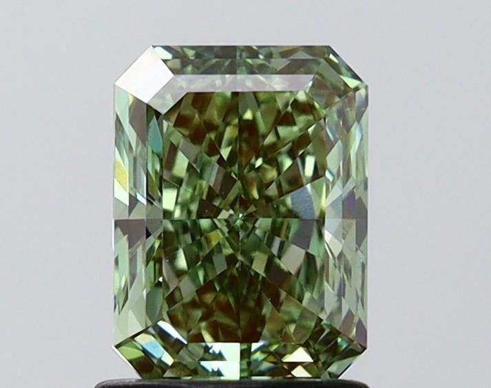 1.50 Ct. Fancy Vivid Green Radiant Lab Grown Diamond