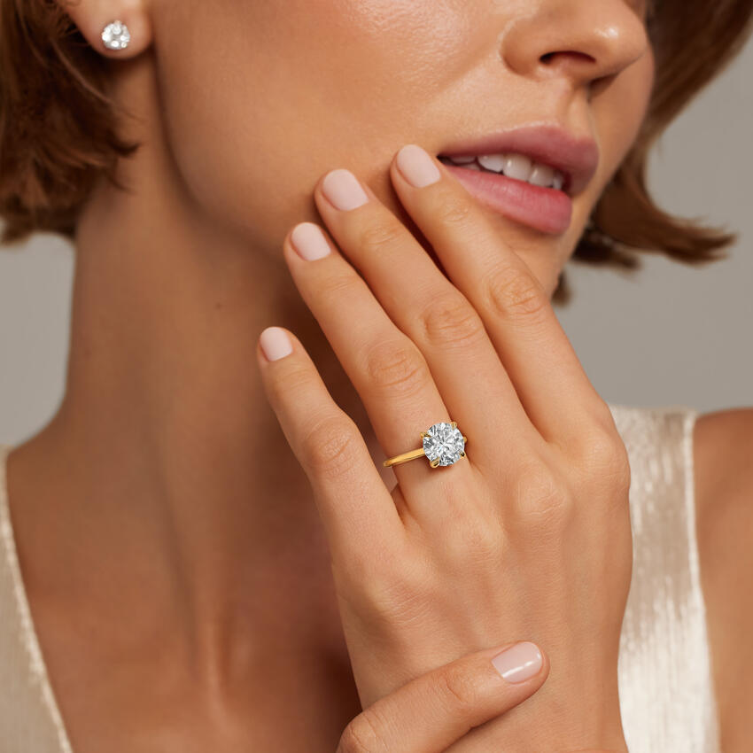 18K Yellow Gold 1.5mm Elodie Ring