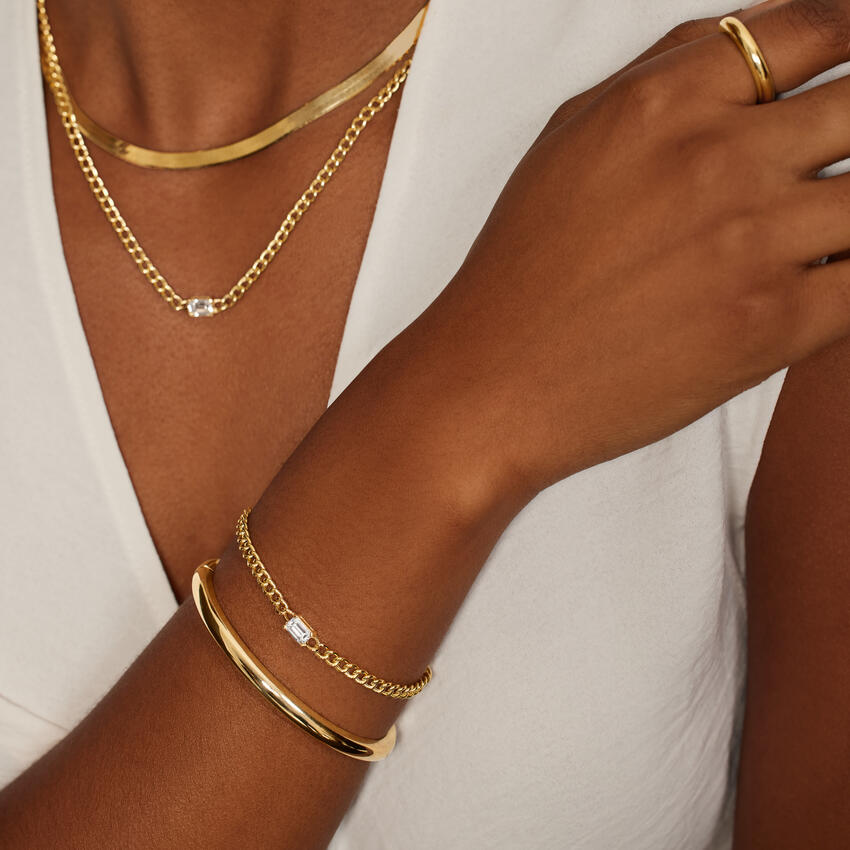 14K Yellow Gold Tube Bangle Bracelet