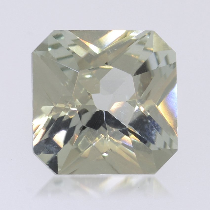 7mm Green Radiant Sapphire