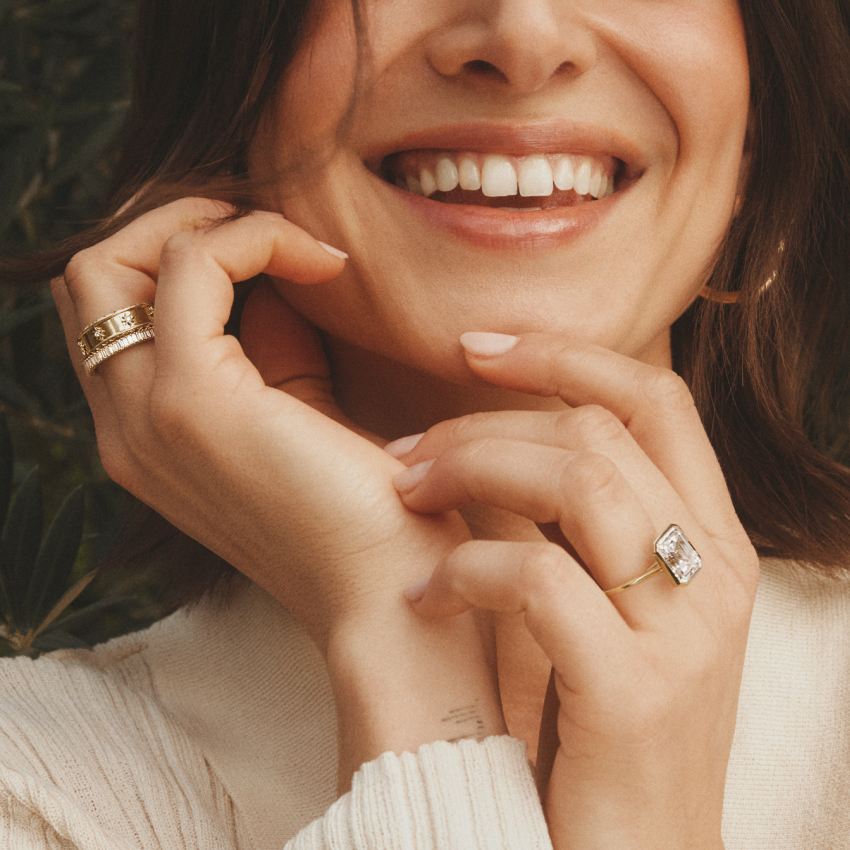 14K Yellow Gold Sol Starburst Diamond Ring