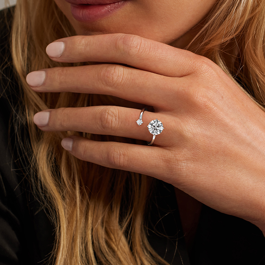 18K White Gold Alma Toi et Moi Diamond Ring