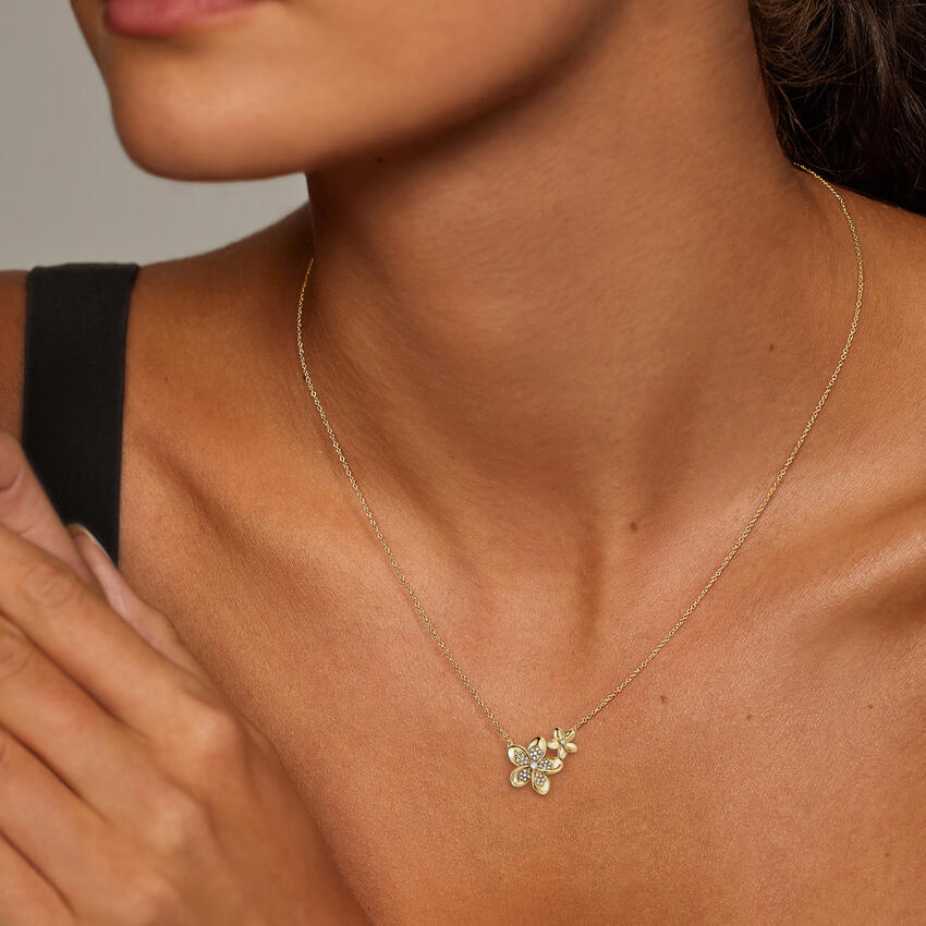 14K Yellow Gold Plumeria Lab Diamond Cluster Necklace (1/8 ct. tw.)