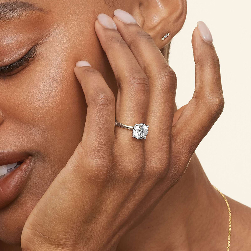 18K White Gold 2mm Comfort Fit Solitaire Ring