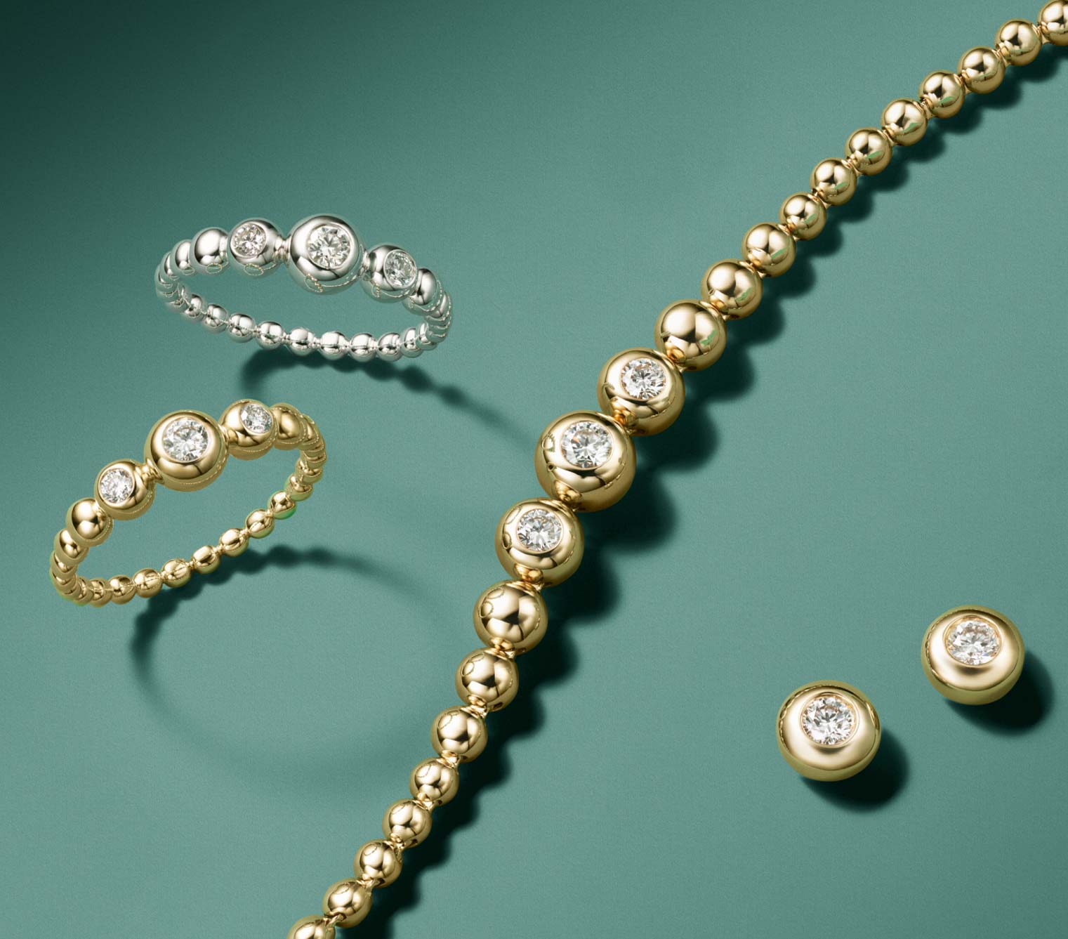 Gold fine jewelry