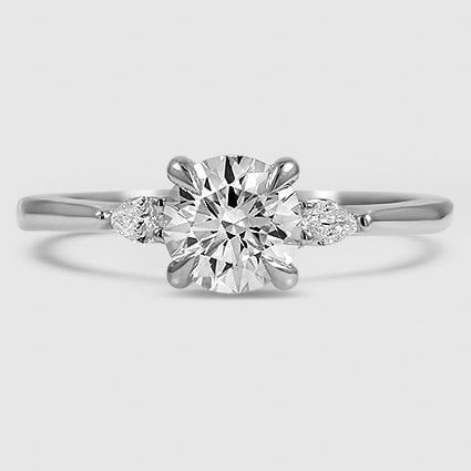 18K White Gold aria three stone 