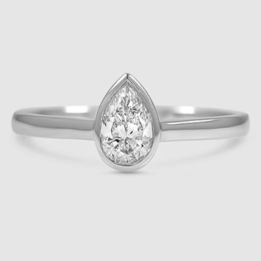 18K White Gold luna 2mm bezel 