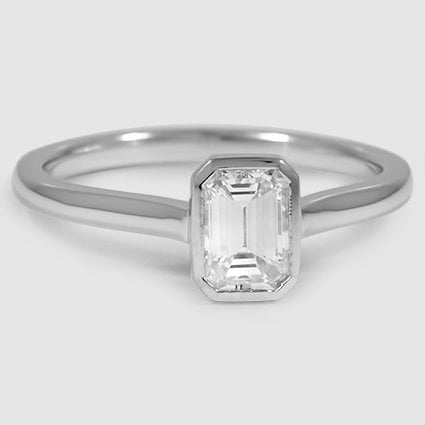 18K White Gold luna 2mm bezel 