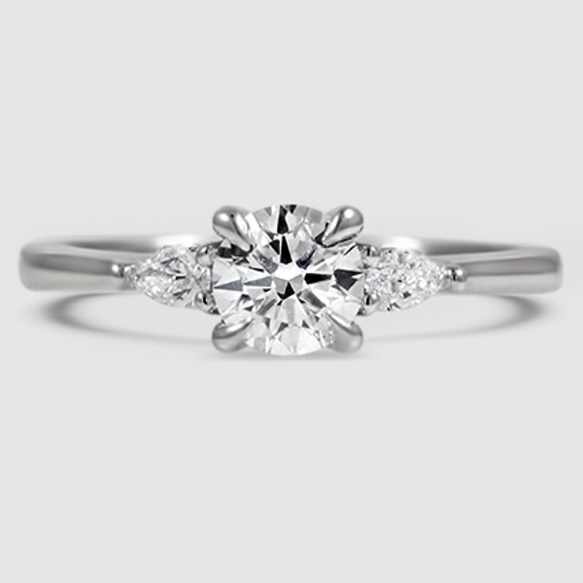 18K White Gold aria three stone 