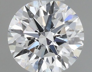 Round diamond — real photo