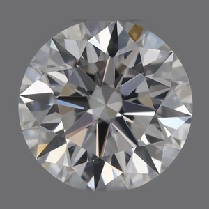 Round diamond — real photo