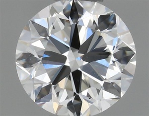 Round diamond — real photo