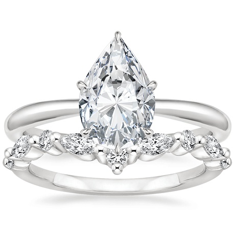 18K White Gold Freesia Ring with Curved Versailles Diamond Ring