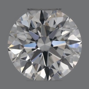 Round diamond — real photo