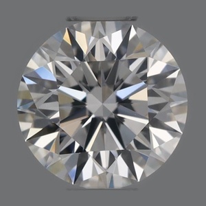 Round diamond — real photo