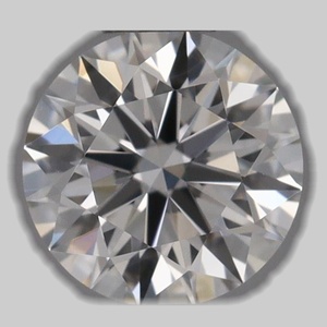 Round diamond — real photo