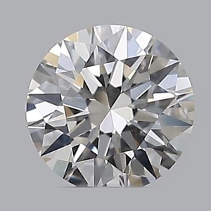 Round diamond — real photo