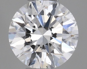 Round diamond — real photo