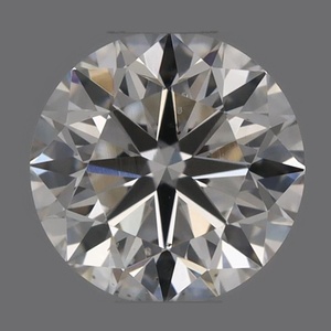 Round diamond — real photo