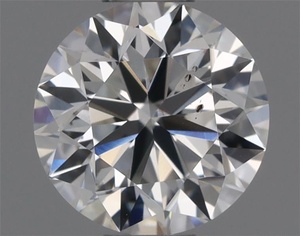 Round diamond — real photo