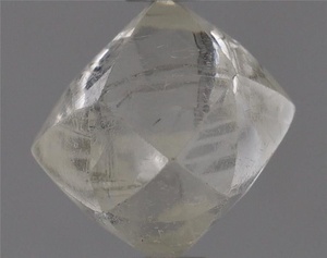 Round diamond — real photo