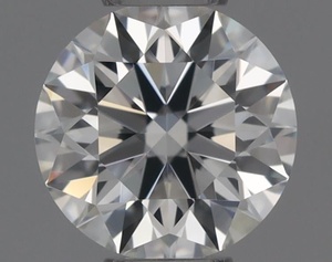 Round diamond — real photo
