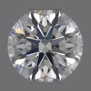 Round diamond — real photo