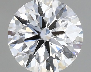 Round diamond — real photo