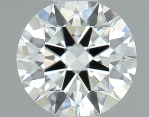 Round diamond — real photo