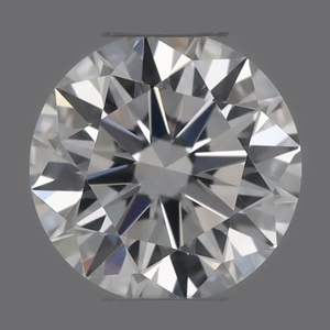 Round diamond — real photo