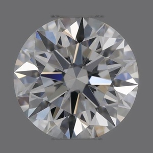 Round diamond — real photo