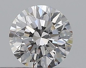 Round diamond — real photo