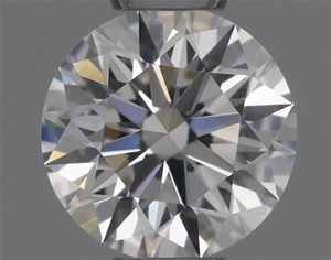 Round diamond — real photo