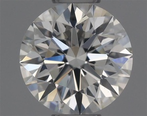 Round diamond — real photo