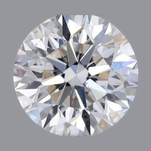 Round diamond — real photo