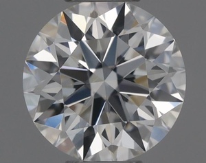 Round diamond — real photo
