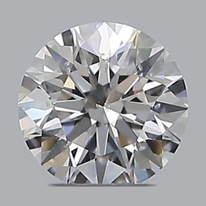 Round diamond — real photo