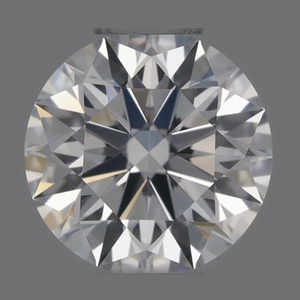 Round diamond — real photo