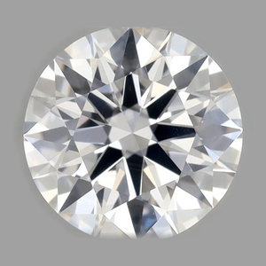 Round diamond — real photo