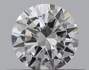Round diamond — real photo