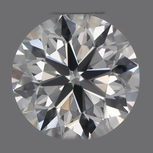 Round diamond — real photo