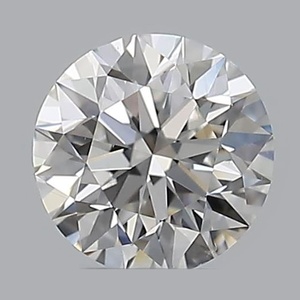 Round diamond — real photo