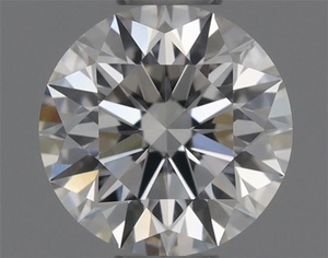 Round diamond — real photo