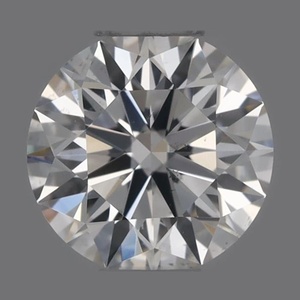 Round diamond — real photo