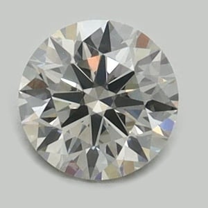 Round diamond — real photo