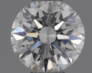 Round diamond — real photo